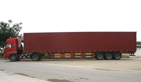 集裝箱車(chē)