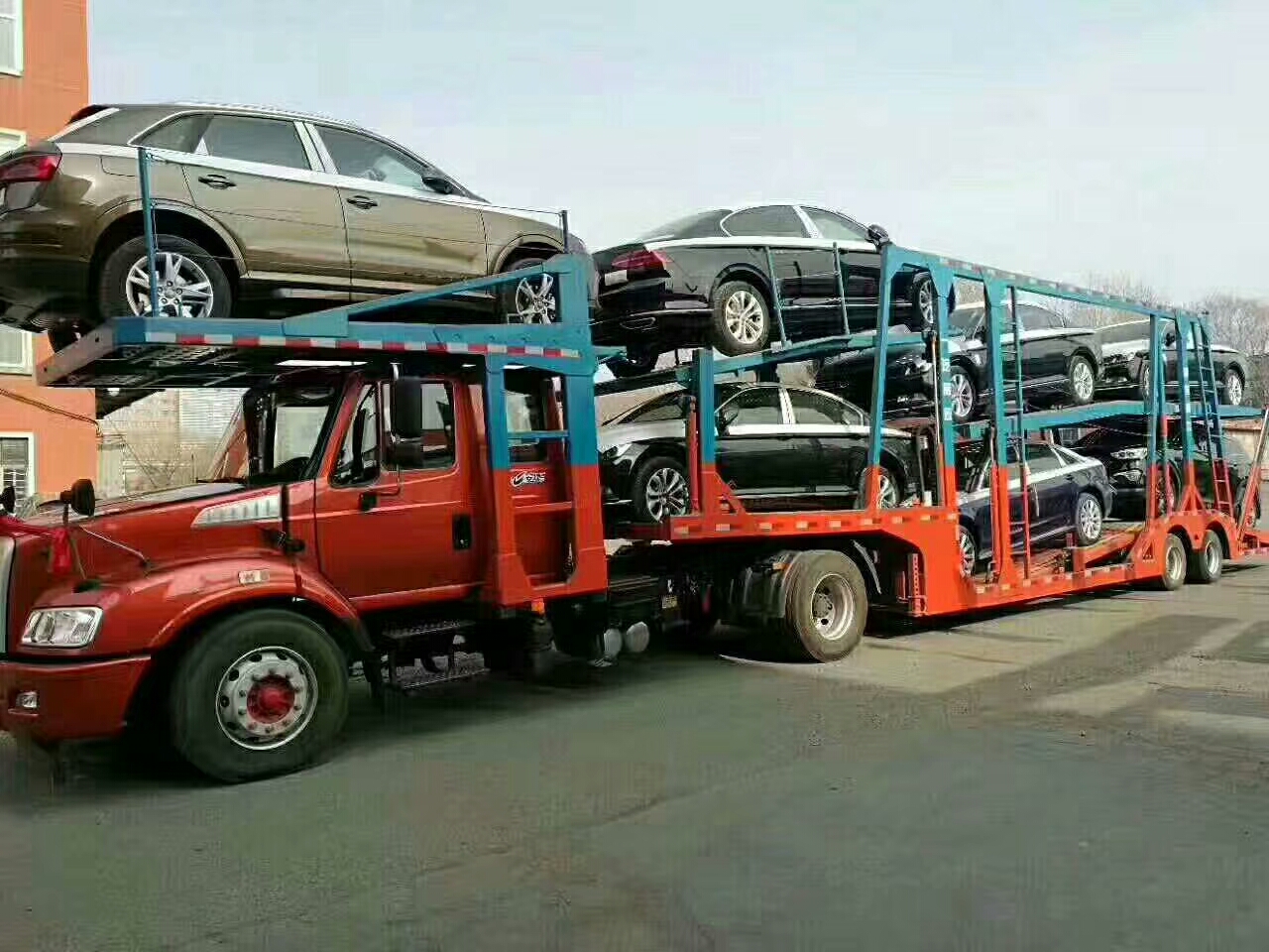 華翼轎運車